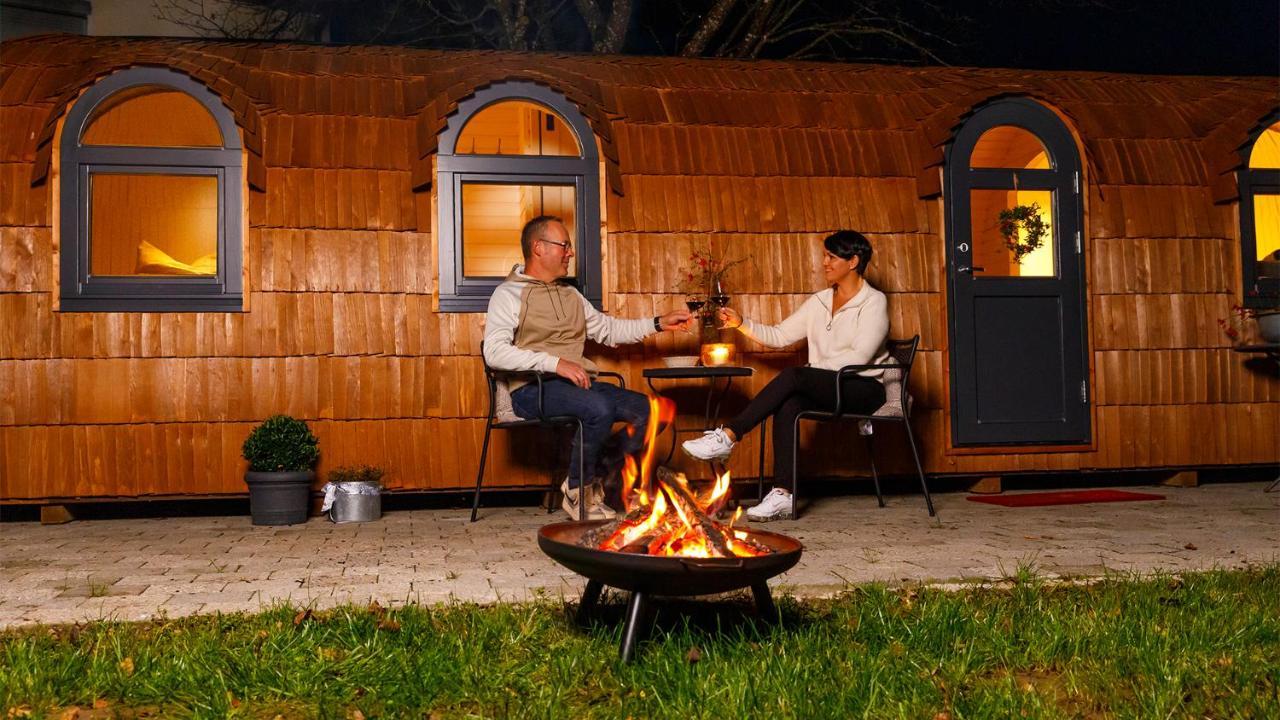 Auszeitgarten - Urlaub Im Tinyhaus Im Herzen Von Oberschwaben Aulendorf Exterior photo